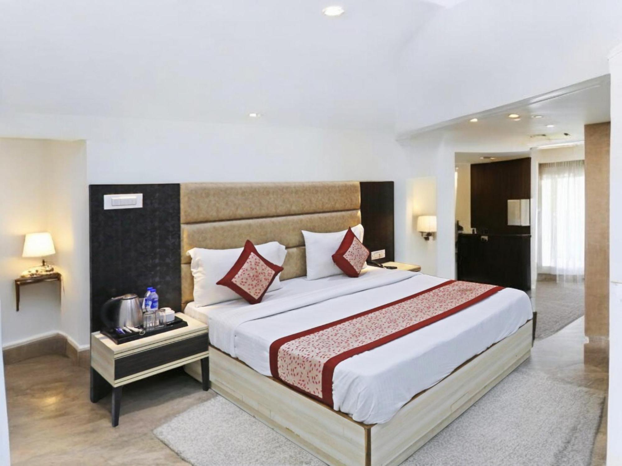 Hotel The Almora By Rs Global Near By Delhi International Airport With - Free Airport Drop Nowe Delhi Zewnętrze zdjęcie