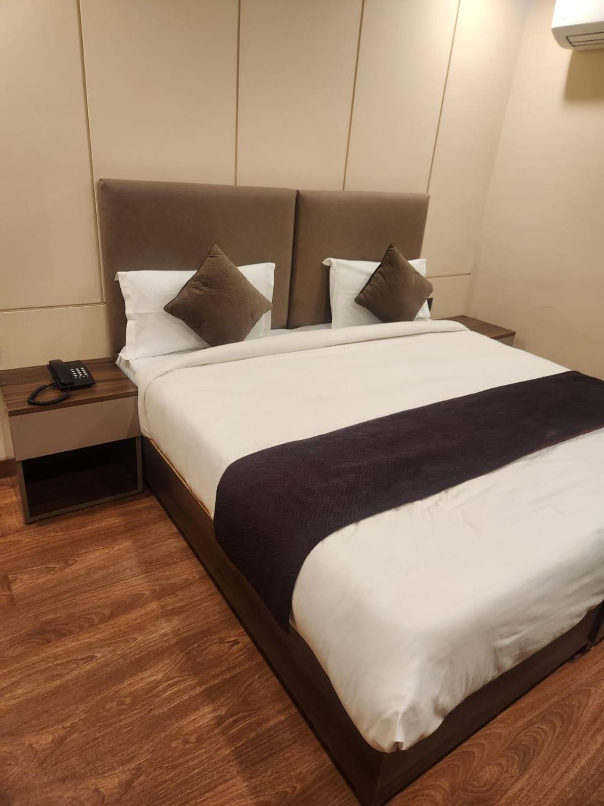 Hotel The Almora By Rs Global Near By Delhi International Airport With - Free Airport Drop Nowe Delhi Zewnętrze zdjęcie