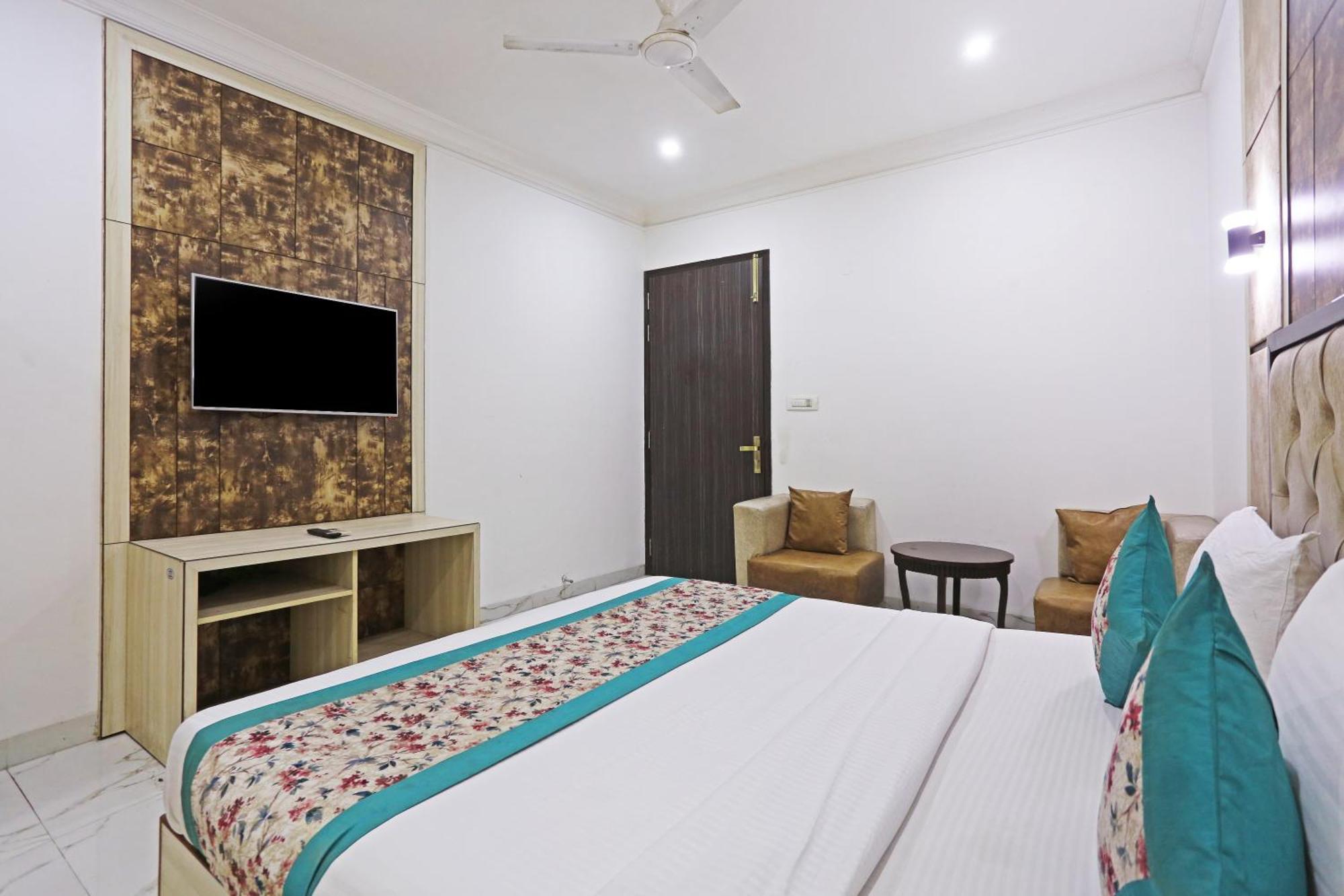 Hotel The Almora By Rs Global Near By Delhi International Airport With - Free Airport Drop Nowe Delhi Zewnętrze zdjęcie
