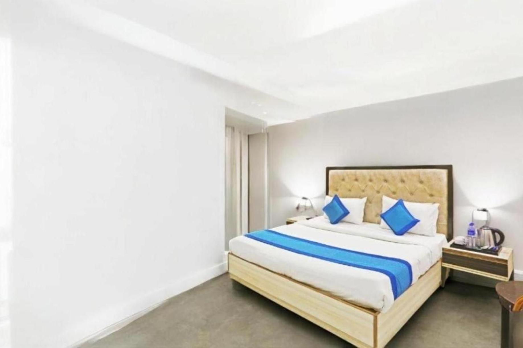 Hotel The Almora By Rs Global Near By Delhi International Airport With - Free Airport Drop Nowe Delhi Zewnętrze zdjęcie